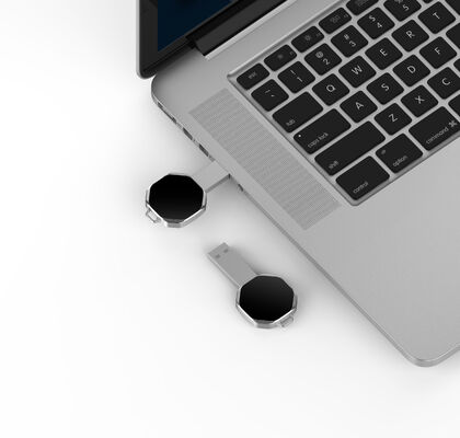 LED light usb memory capable of minus 50 to plus 80 degrees Celsius operation ideal for extreme temperature data handling