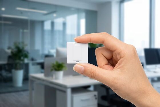 Support For Free Customized Credit Card USB Sticks with 1 Years Guarantee offering Secure Digital Storage Solutions