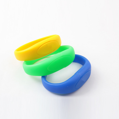 Customizable USB Flash Drive with Metal/Plastic Body and AI Or PDF File Logo Document